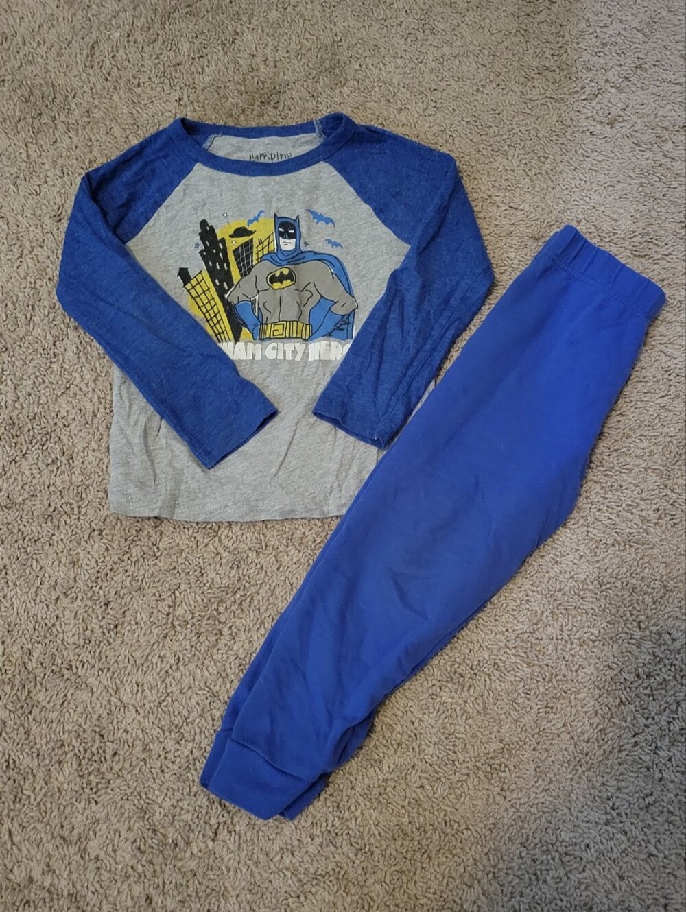 jumping beans Blue & Gray Batman Raglan Top with Blue Joggers